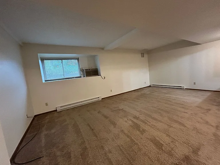 442 Belgrade Ave — Photo 12