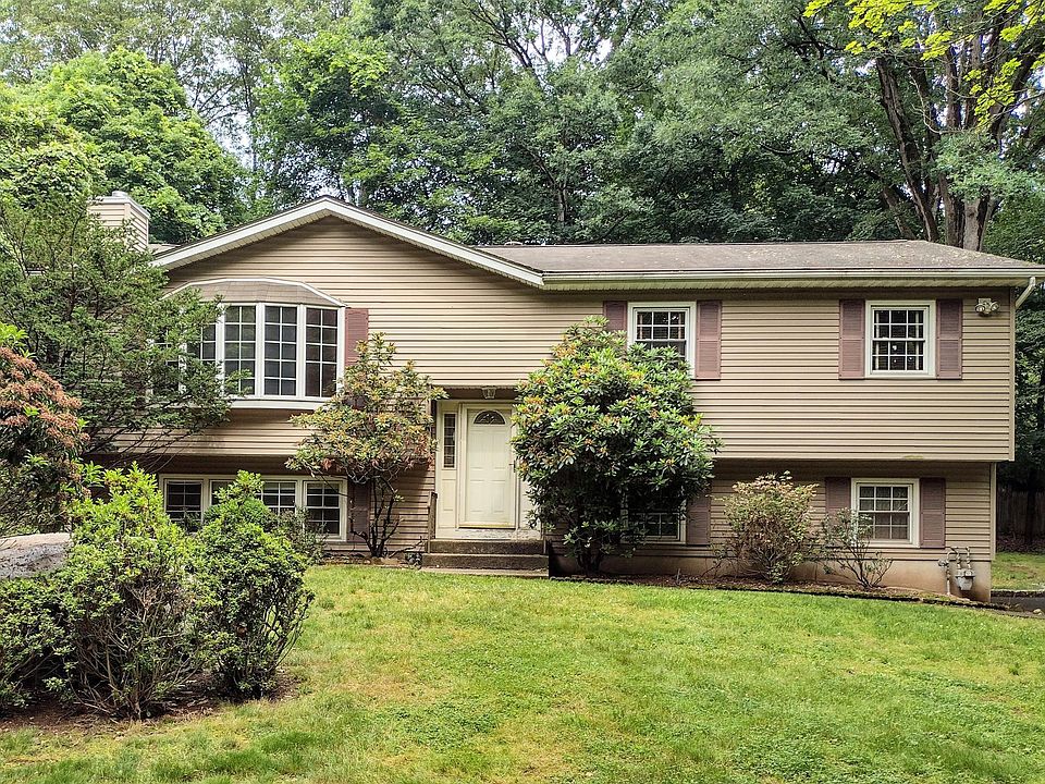 1st image of 12 N Amundsen Ln