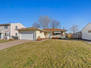 4713 19th Ave, Moline, IL 61265