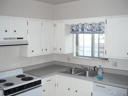 2nd image of 2220 Donelan Ave