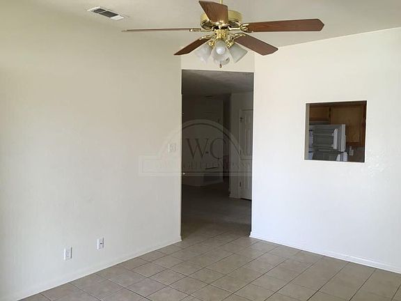 3rd image of 1309 Cinch Dr APT B