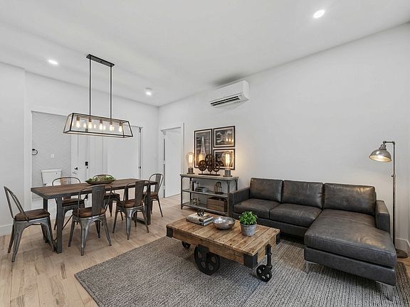 3rd image of 312 Manhattan Ave APT 1K