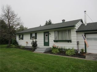 10534 Bethany Center Rd, East Bethany, NY 14054