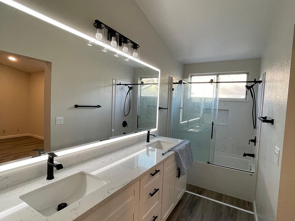 1st image of 7514 Oxford Cir #7514