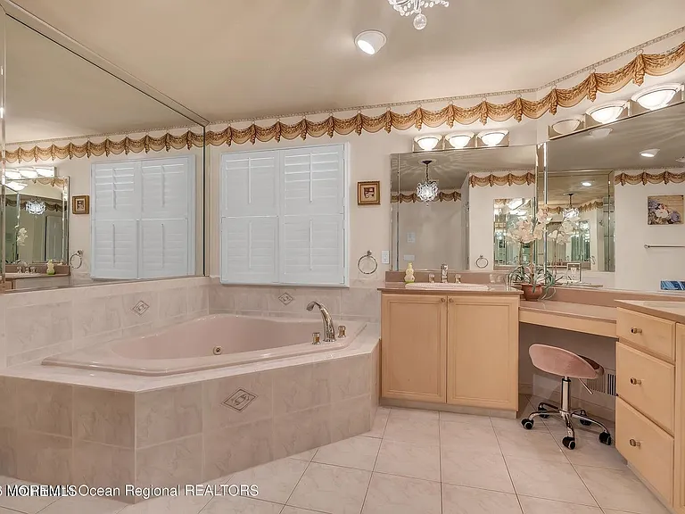 7 Mackenzie Rd — Photo 32