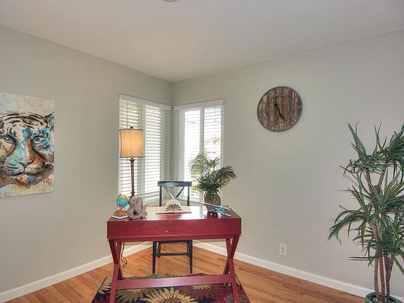 4th image of 1210 Brandybuck Way
