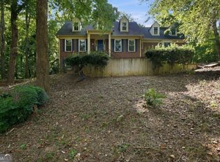 4927 Castlewood Dr SW, Lilburn, GA 30047