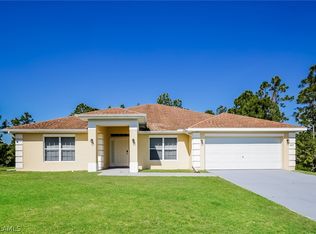 817 Clark Ave, Lehigh Acres, FL 33972