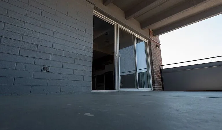 SloHi 1516 Perry Street — Photo 11