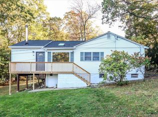 14 Cherry Dr, New Fairfield, CT 06812