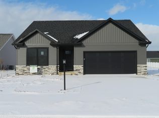 18509 Falcons Lair Ct, New Paris, IN 46553