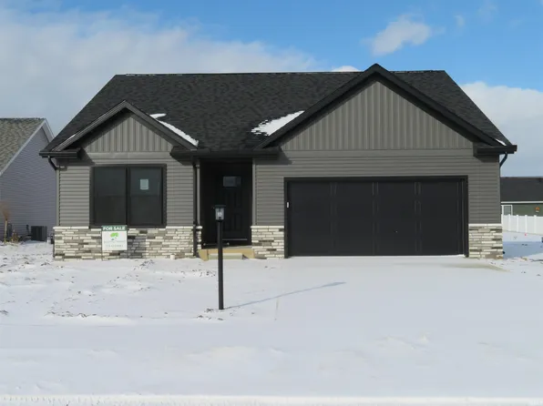 18509 Falcons Lair Ct, New Paris, IN 46553