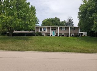 800 18th Ave N, Clinton, IA 52732