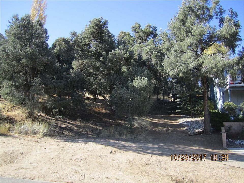 1st image of 1305 Pinetree Dr