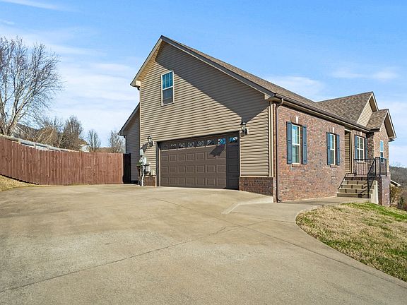 3rd image of 1149 Stillwood Dr