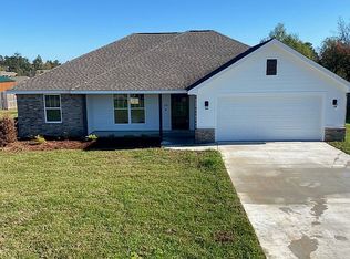 114 Griffith Dr, Petal, MS 39465