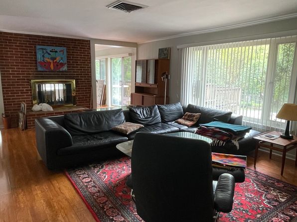 14610 Old Lyme Dr #B, Silver Spring, MD 20905