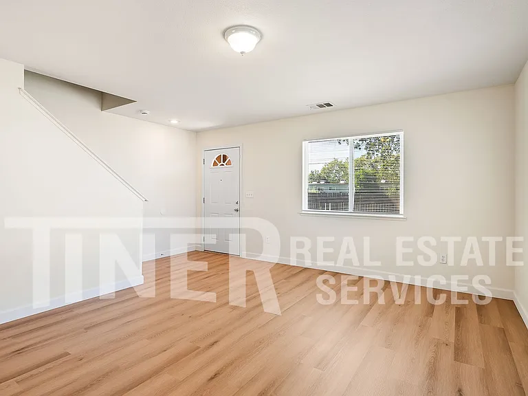 5710 Cypress Ave — Photo 7