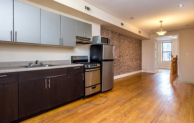 Rented by Nooklyn NYC LLC | media 26