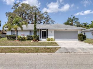 2458 E Burr Oak Ct, Sarasota, FL 34232