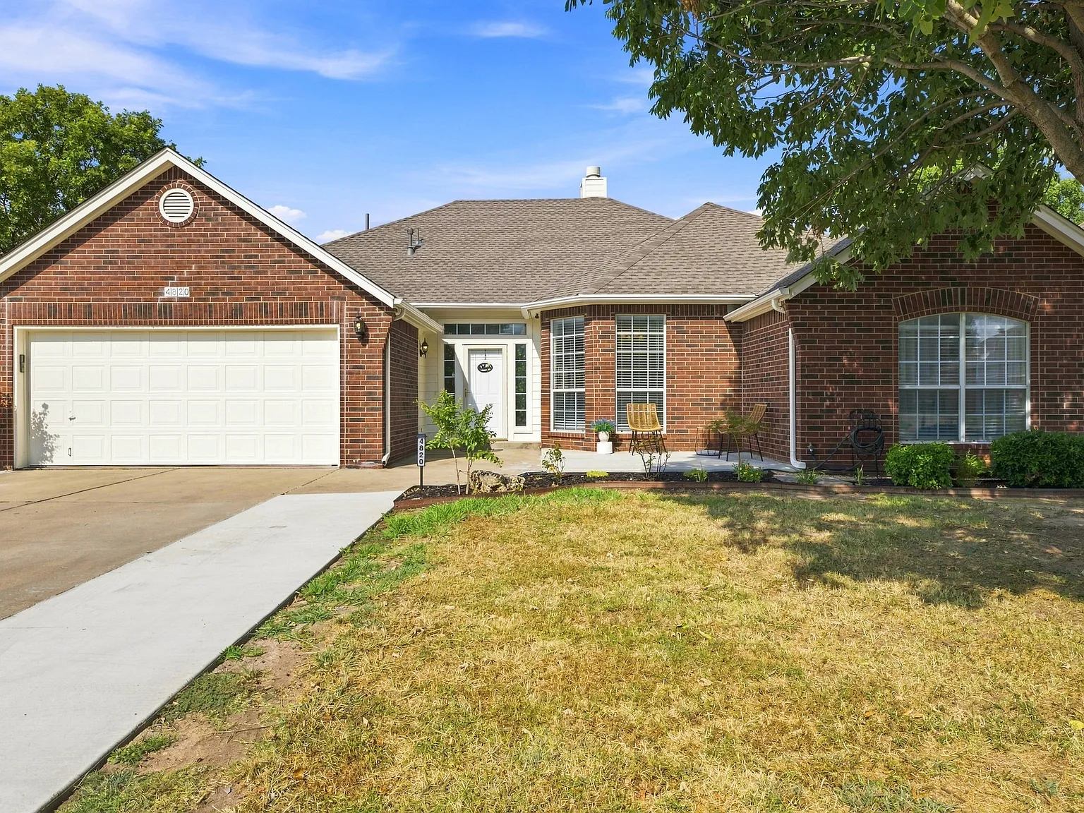 S 195 East Ave, Broken Arrow — Photo 2