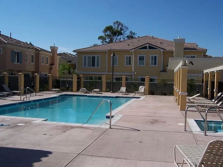 4166 Laredo Ln #C — Photo 12
