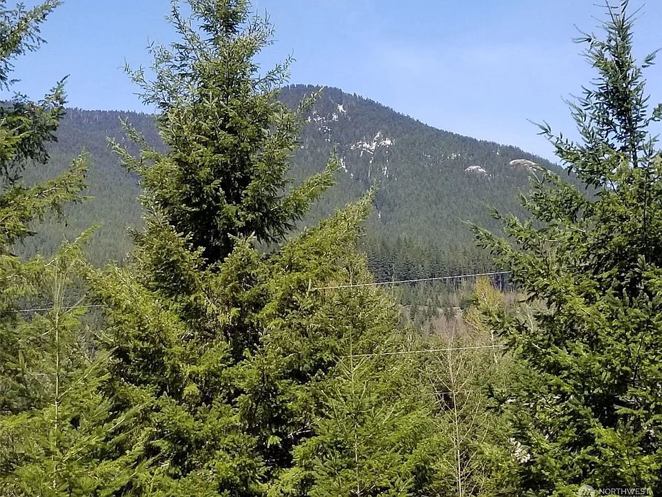 1st image of 107 Jack Fir Court W