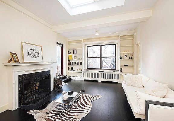 3rd image of 162 W 56th St Frnt 1