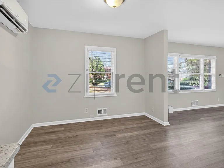 586 Oakside Dr SW #A — Photo 8
