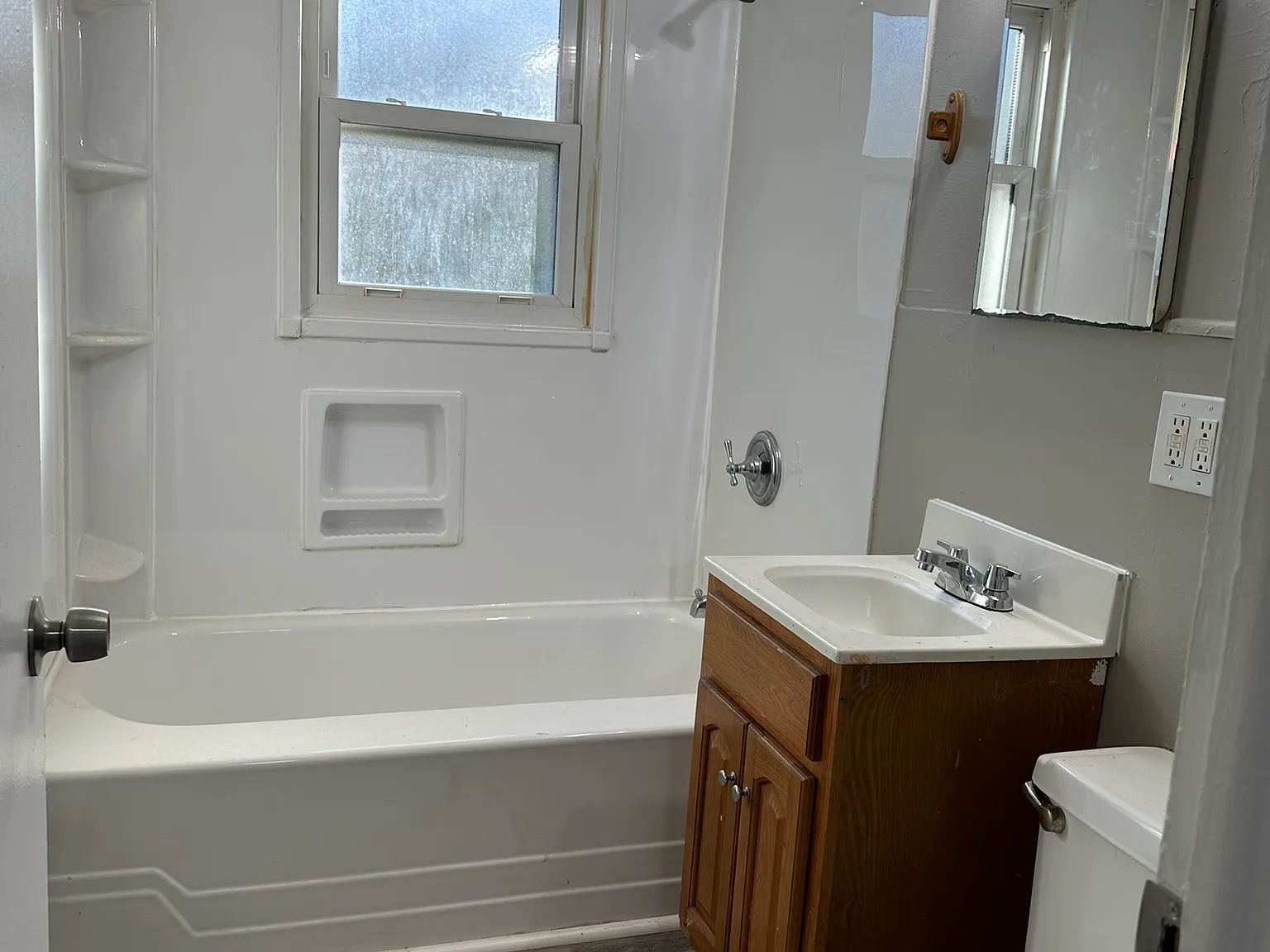3821 East 58th Street - 1 — Photo 2