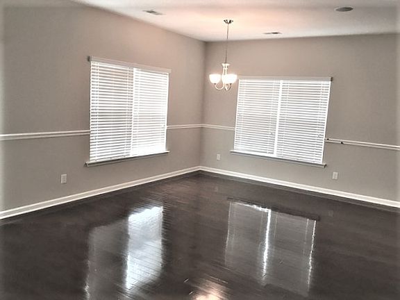 5th image of 51 Sand Valley Ct