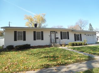 1510 Hulmes Dr, Dekalb, IL 60115