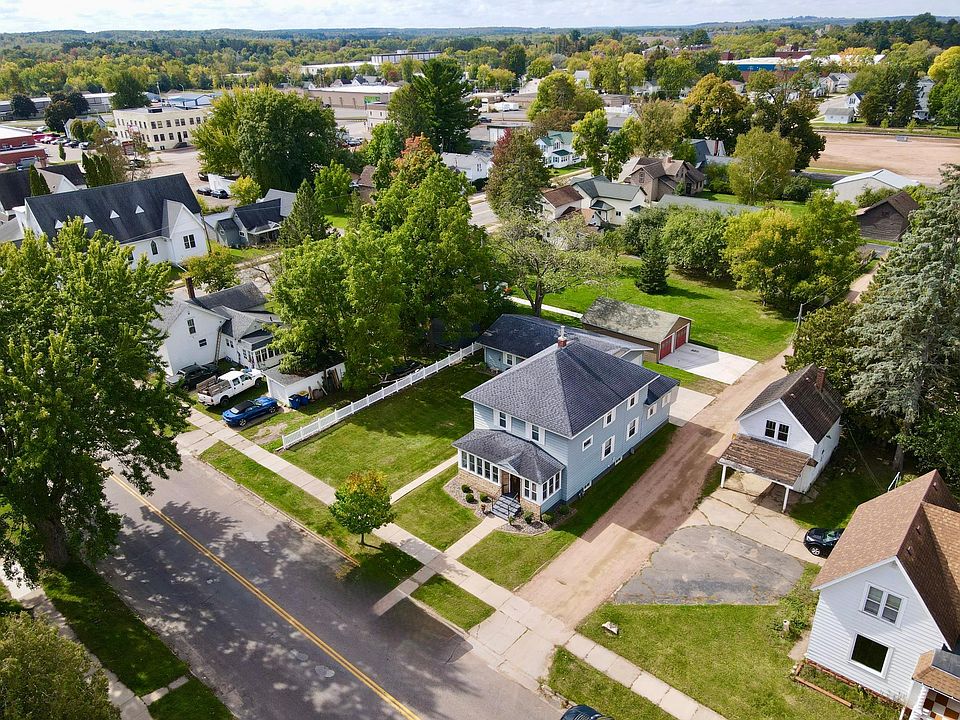1st image of 304 Pier St