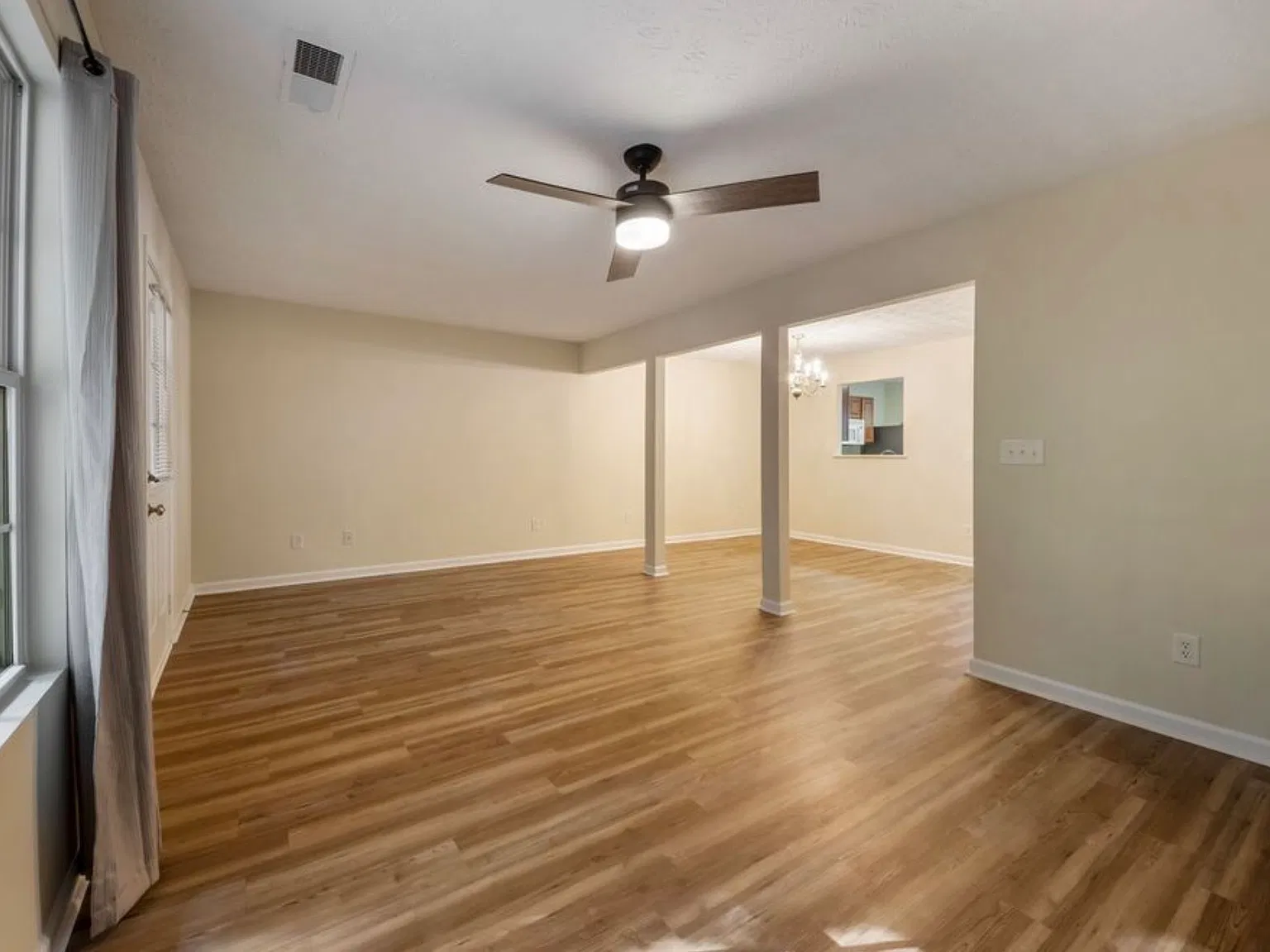 3 bed, 1288 sqft, $1,800 — Photo 3