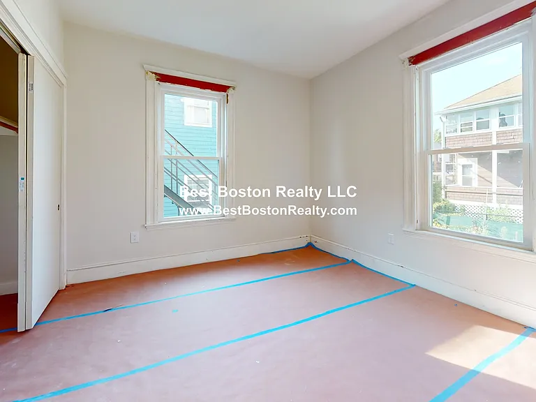 47 Curtis Ave #1 — Photo 7
