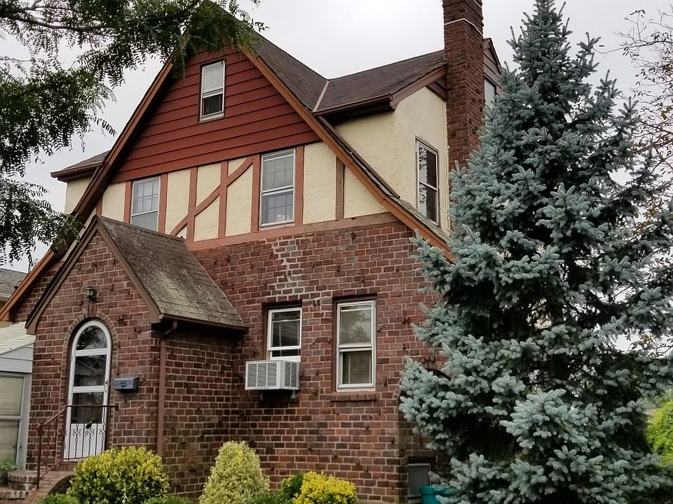 1st image of 7 Lawson Ave