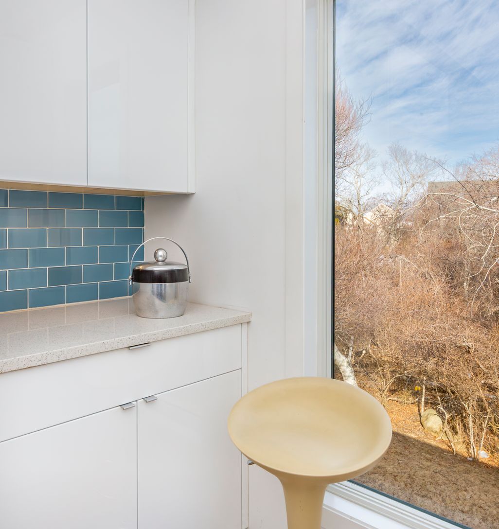  Nook with a view 