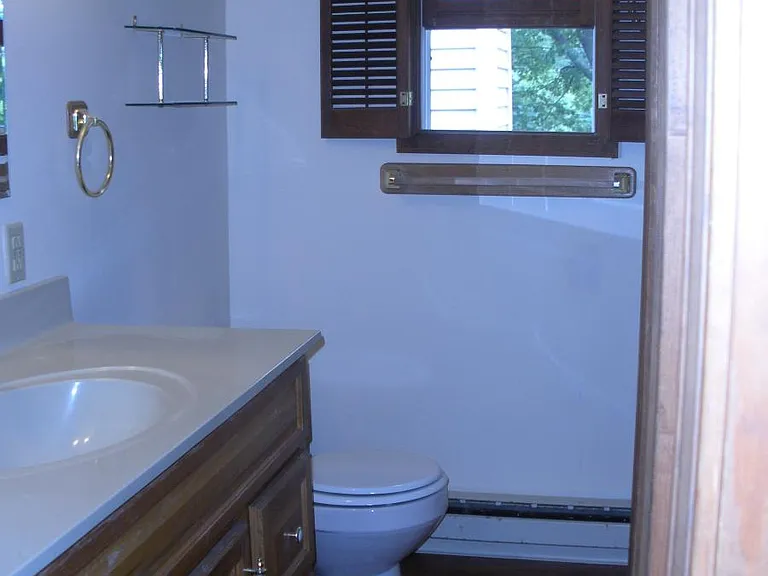 27901 Knickerbocker Rd — Photo 6