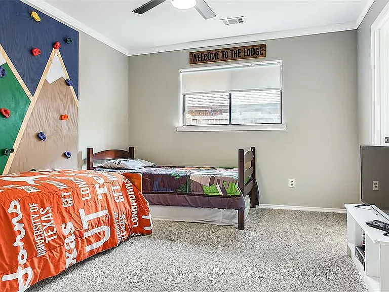 1513 Huron Trl — Photo 12