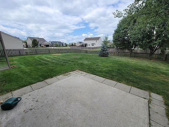 4th image of 2728 Sapphire Ct
