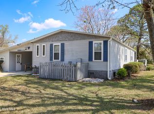 719 Nautical Ct, Hampstead, NC 28443