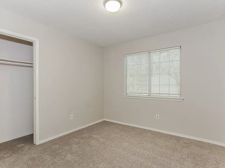 4530 Lizzy Dr — Photo 12