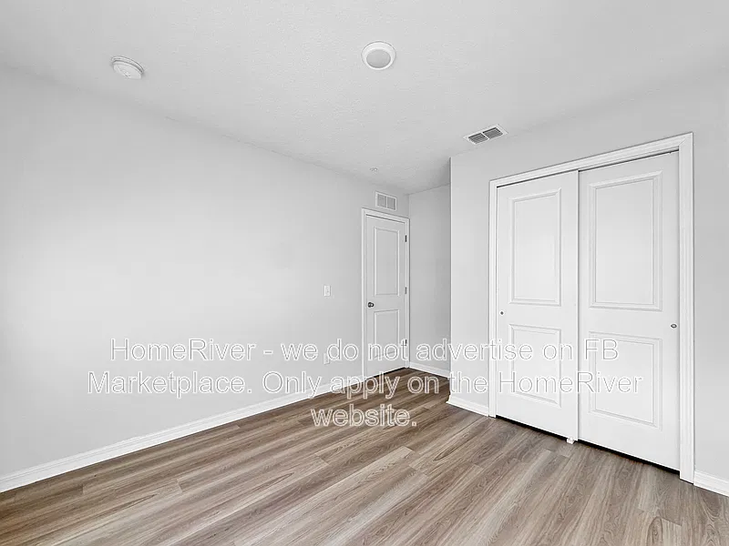 2 bed, 2.0 bath, 1040 sqft, $1,249 — Photo 3
