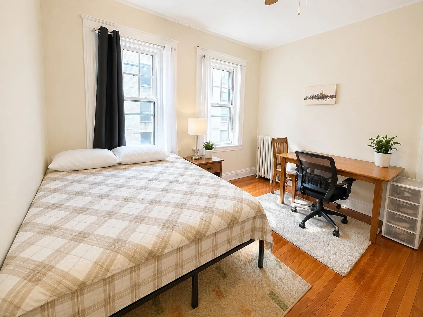 Studio, 1.0 bath, 306 sqft, $1,750 — Photo 3