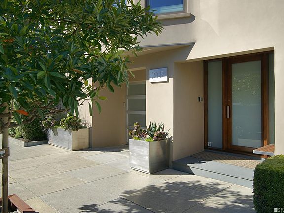 2nd image of 215 Avila St