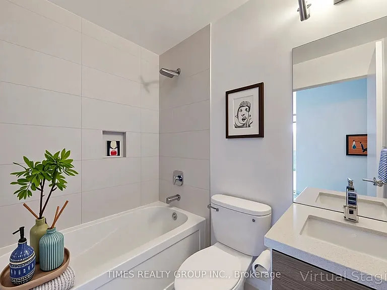 8 Eglinton Ave E #1102 — Photo 6