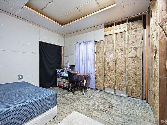 4th image of 1433 Alma Ave