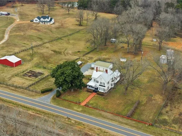 880 Johnstonville Rd, Barnesville, GA 30204