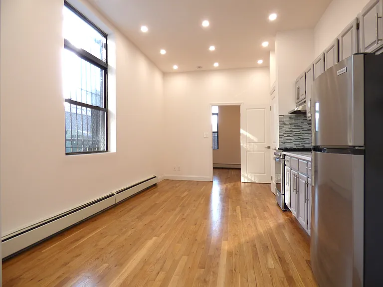 1742 1st Ave #6C — Photo 2