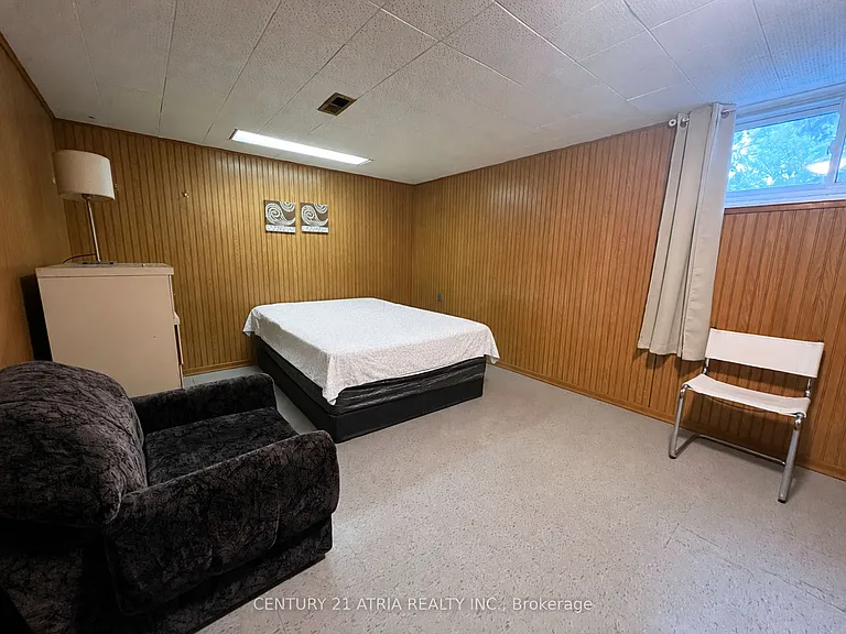 209 Hendon Ave #BASEMENT — Photo 9